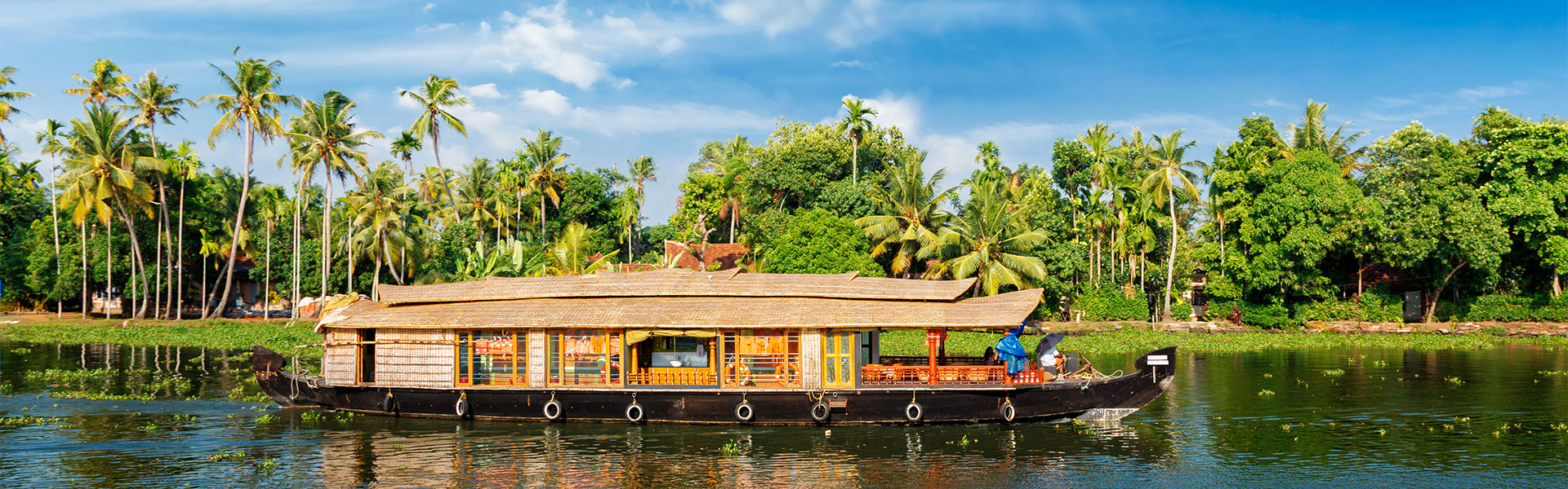 houseboat-on-kerala